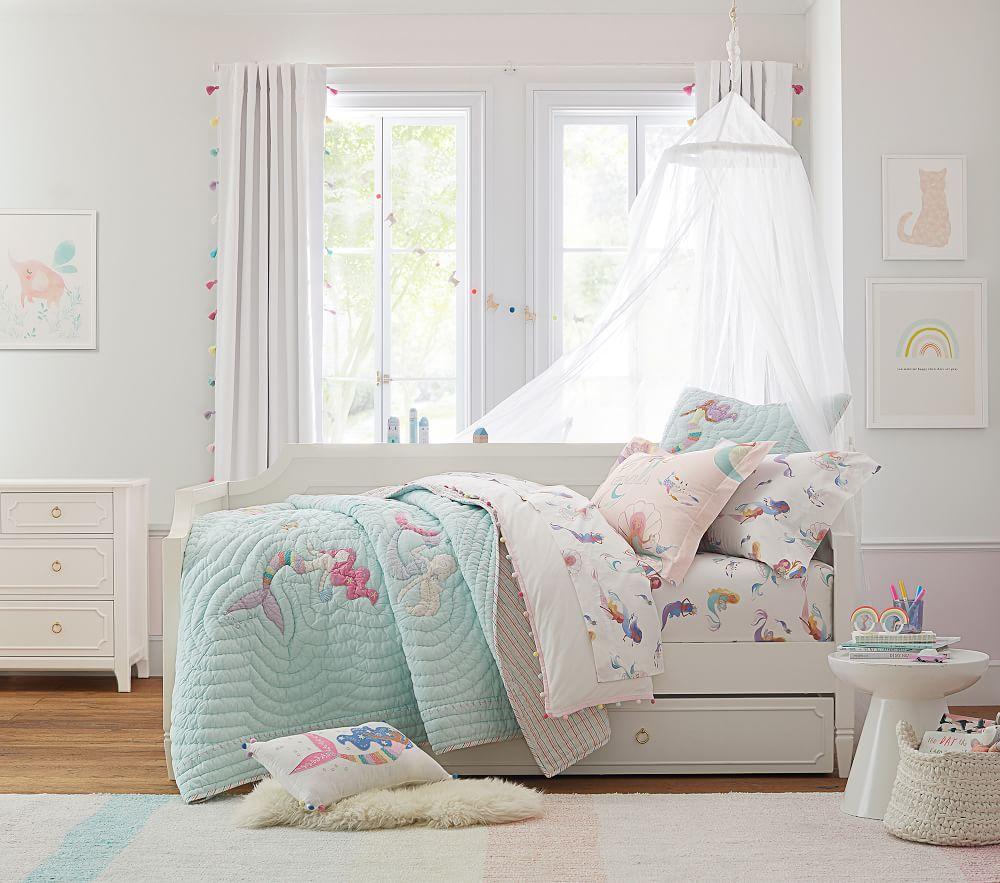Ava Regency Daybed